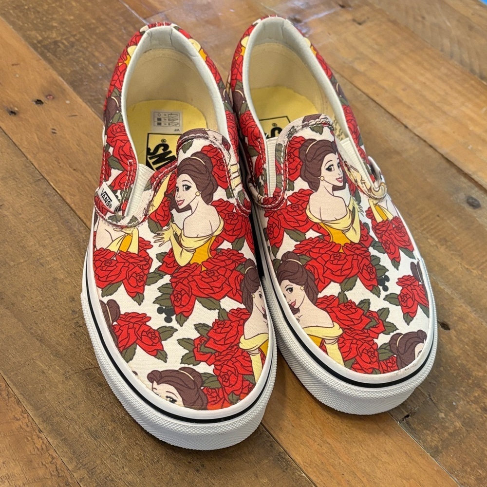 Vans Classic Slip-On
Disney Beauty and the Beast Belle - Picture 2 of 7